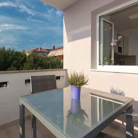 Apartments Kiara Punat Exterior photo